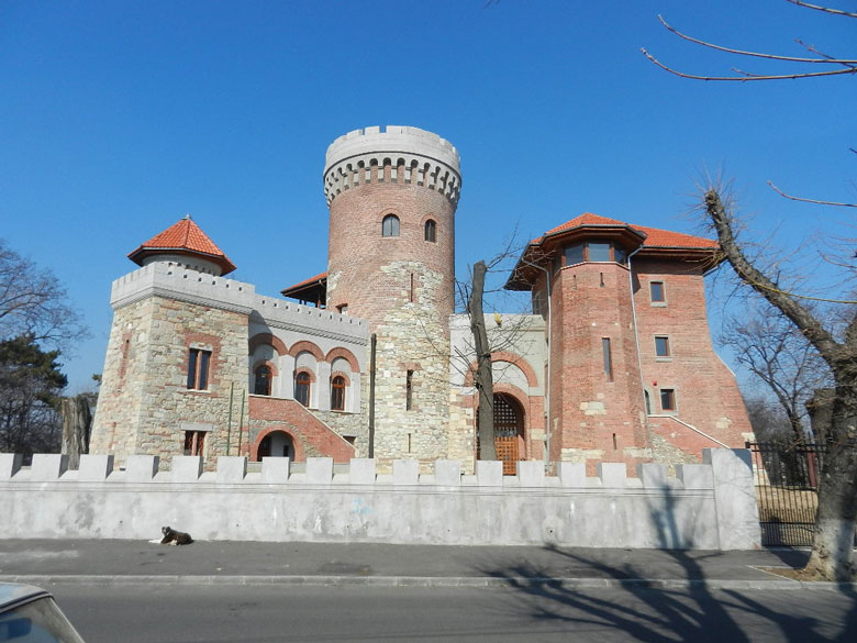 Castelul Țepeș Vodă - Parcul Carol